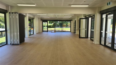 Mount Glorious Community Hall - sliding doors