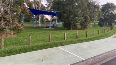 Parking Bays off Kendall Road are adjacent to the shade covered playground.