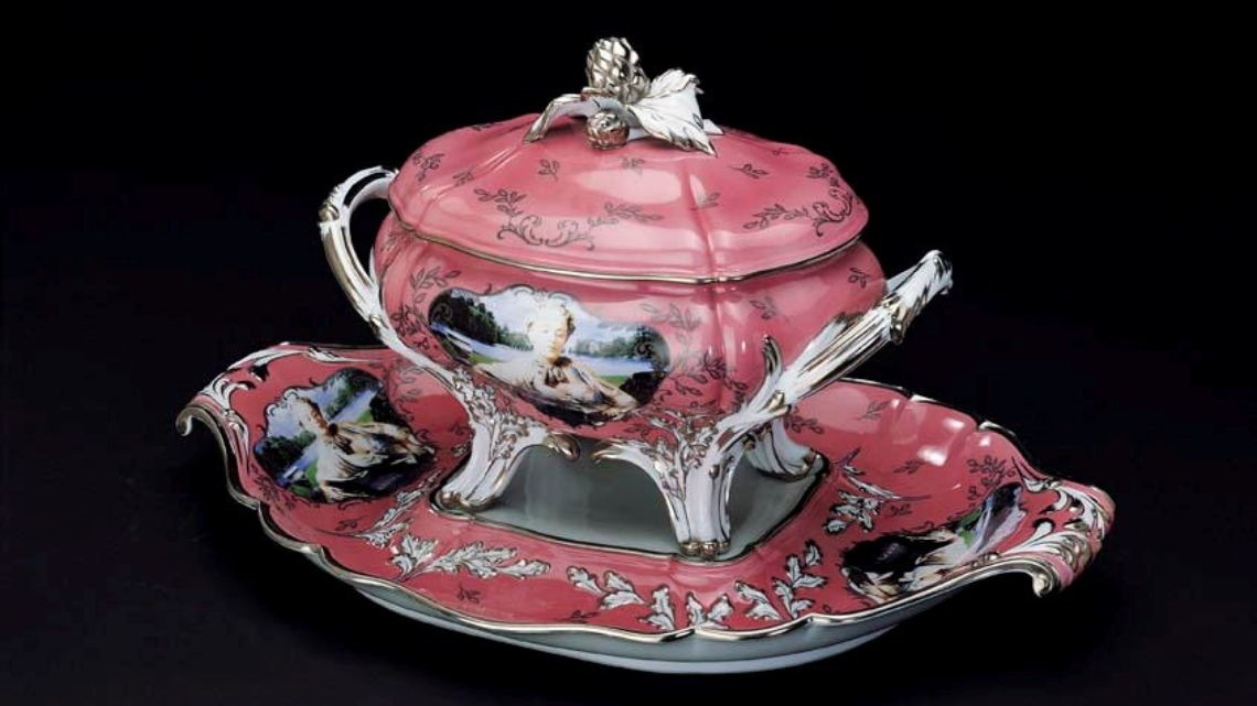 Ornate pink dish and saucer