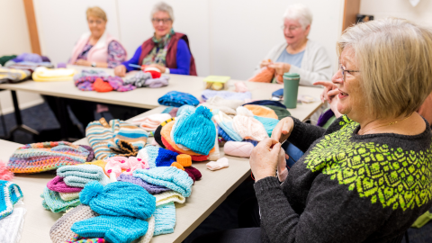 knitting group 480x270.png