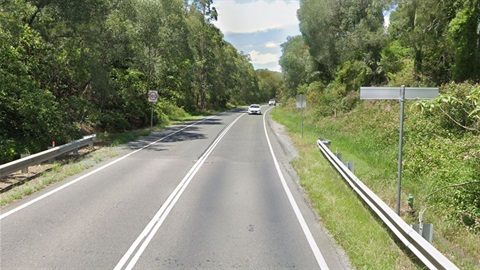 Image of Mount Samson Road with old 100km per hour speed signs